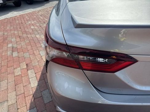 Used 2022 Toyota Camry SE FWD image 10