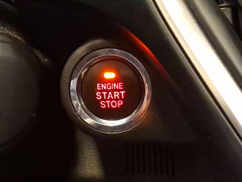 Used 2024 Subaru Impreza 2.0i Sport image 23