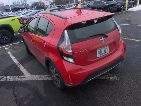 Used 2019 Toyota Prius C image 5