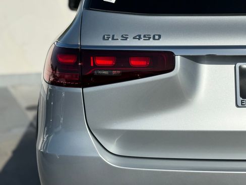 New 2026 Mercedes-Benz GLS 450 4MATIC image 10