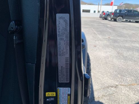 Used 2021 Jeep Wrangler Unlimited Sport image 35