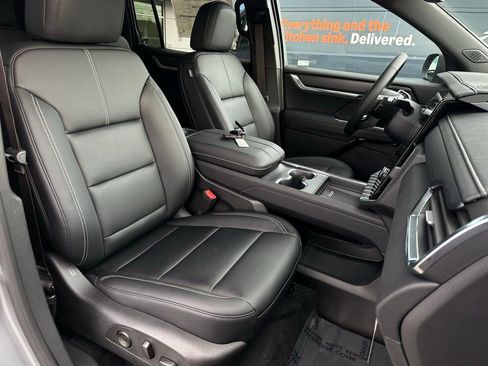 New 2026 GMC Acadia Elevation w/ Black Edition image 17