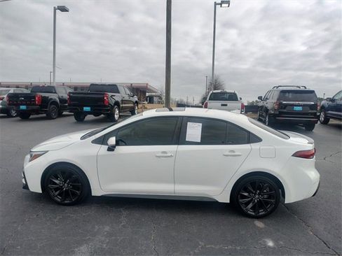 Used 2024 Toyota Corolla XSE image 4