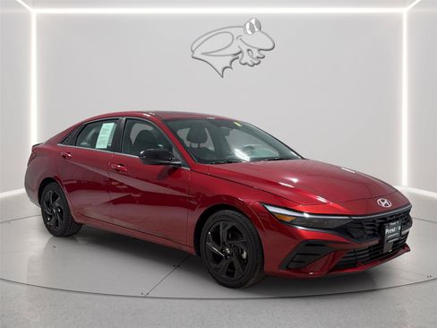 Used 2026 Hyundai Elantra SEL Sport FWD image 8