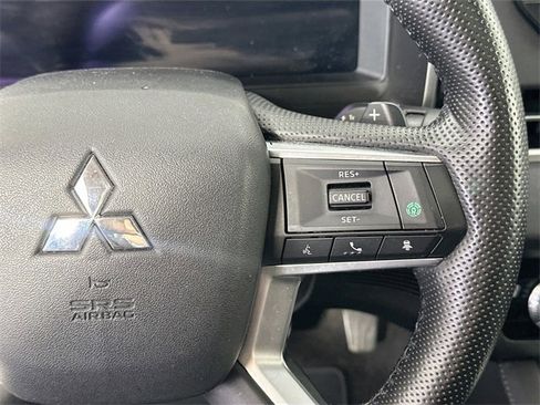 Used 2024 Mitsubishi Outlander SEL image 23
