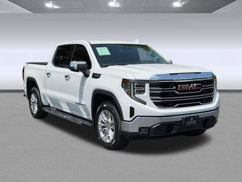 Used 2023 GMC Sierra 1500 SLT w/ SLT Premium Package AWD/4WD image 7