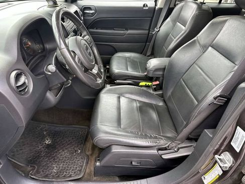 Used 2015 Jeep Patriot High Altitude AWD/4WD image 11