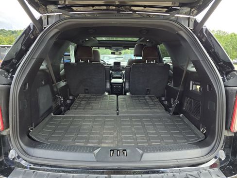 Used 2021 Ford Explorer Platinum w/ Equipment Group 601A image 18