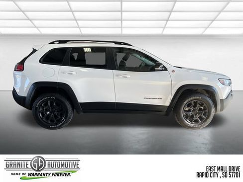 Used 2022 Jeep Cherokee Trailhawk w/ Trailer Tow Group AWD/4WD image 7