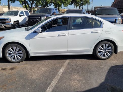 Used 2011 Honda Accord EX-L image 6