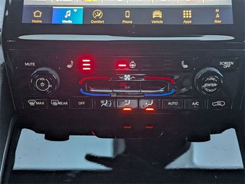 New 2025 Jeep Grand Cherokee Limited image 23