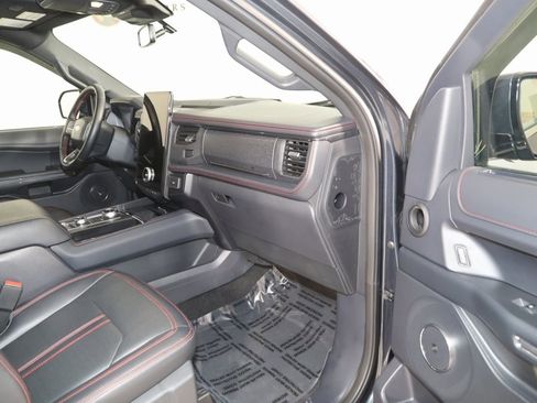 Used 2024 Ford Expedition Limited image 44