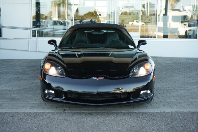 Used 2008 Chevrolet Corvette Convertible w/ Preferred Equipment Group RWD image 3
