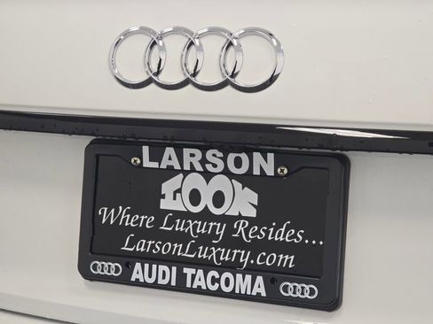 Used 2025 Audi Q5 2.0T Premium image 32