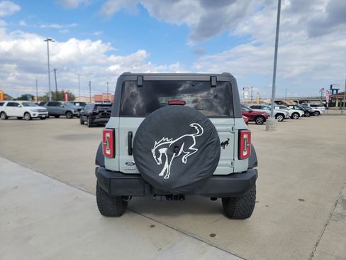 Used 2023 Ford Bronco Wildtrak image 6