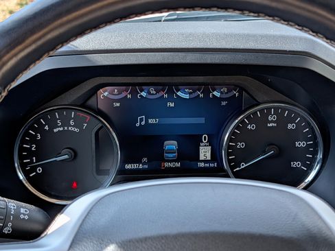 Used 2024 Ford Expedition Limited image 26