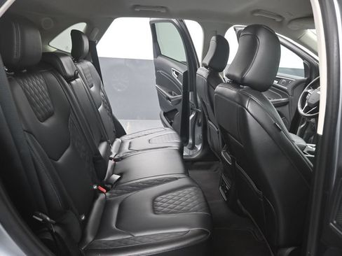 Certified 2024 Ford Edge Titanium AWD/4WD image 23