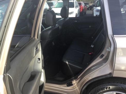 Used 2014 Subaru Forester 2.5i Touring AWD/4WD image 13