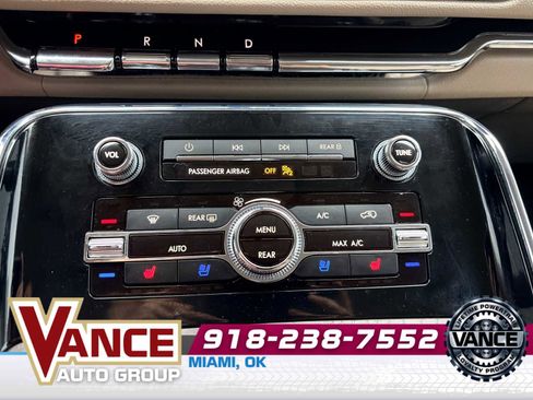 Used 2024 Lincoln Navigator Premiere AWD/4WD image 26