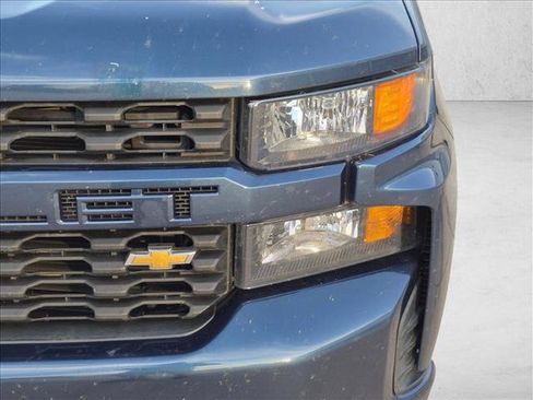 Used 2021 Chevrolet Silverado 1500 Custom RWD image 9