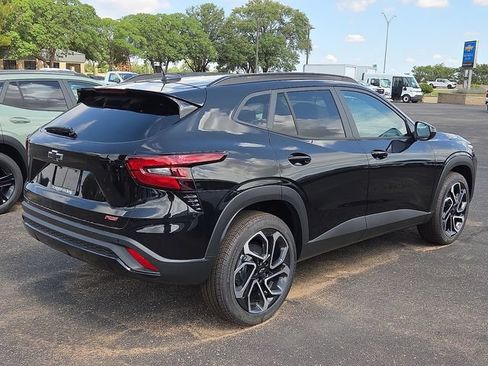 New 2026 Chevrolet Trax RS w/ Driver Confidence Package FWD image 3