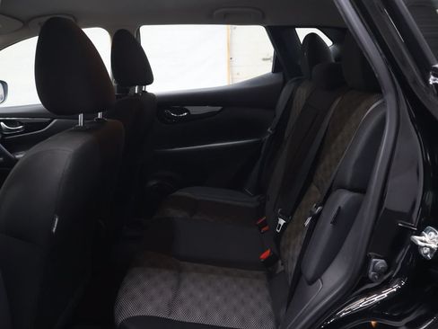 Used 2021 Nissan Rogue Sport SV AWD/4WD image 13