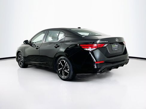 Used 2025 Nissan Sentra SV image 5