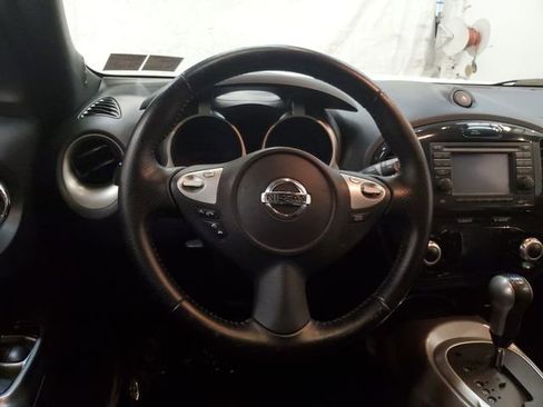 Used 2011 Nissan Juke SL image 14