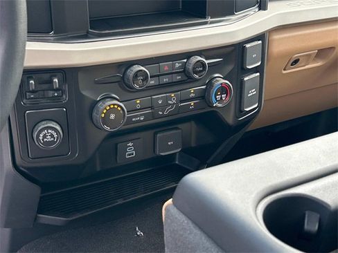 New 2026 Ford F250 XLT image 18
