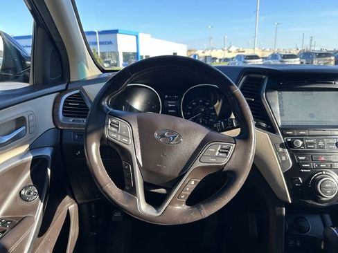 Used 2018 Hyundai Santa Fe Sport w/ 2.4L Tech Package 04 FWD image 10
