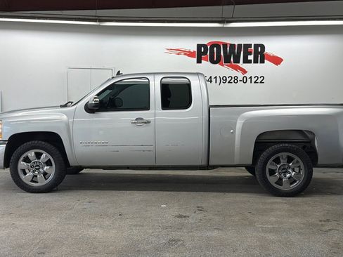 Used 2012 Chevrolet Silverado 1500 LT w/ All-Star Edition image 6