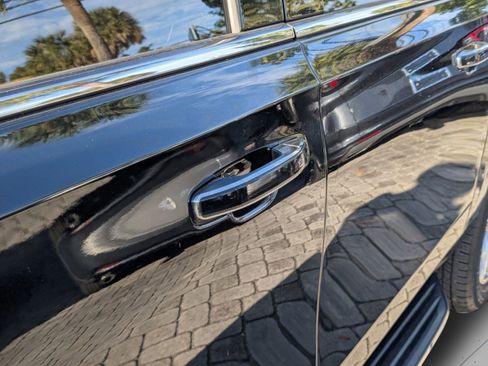 Used 2021 Chevrolet Suburban Premier w/ Premium Package image 15