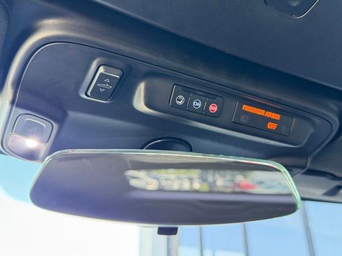 Used 2020 Chevrolet Camaro LT RWD image 36