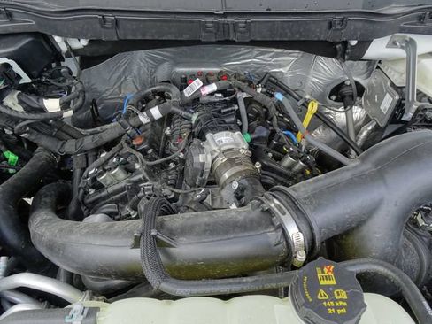 Used 2025 Ford F150 XL AWD/4WD image 29