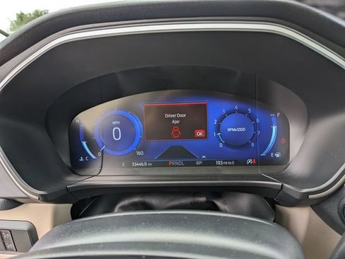 Certified 2022 Ford Escape SEL w/ Technology Package AWD/4WD image 33