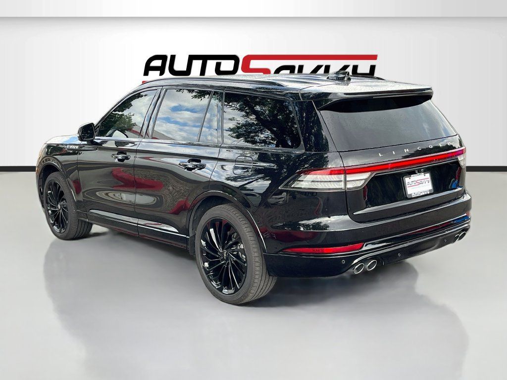 Used 2026 Lincoln Aviator Reserve AWD/4WD image 5