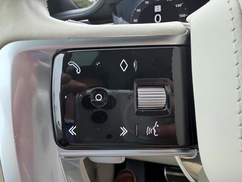 Certified 2023 Land Rover Range Rover SE image 17