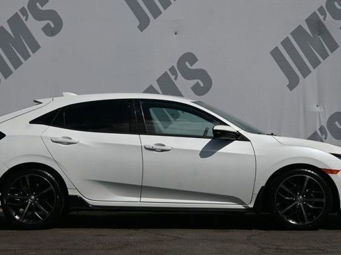 Used 2021 Honda Civic Sport image 4