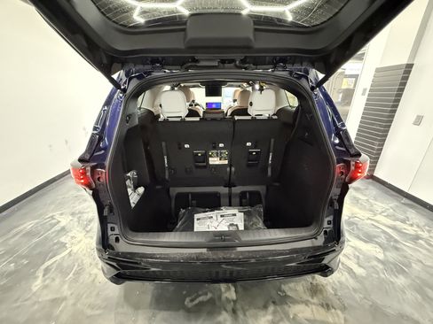 Used 2026 Toyota Sienna XSE AWD/4WD image 26