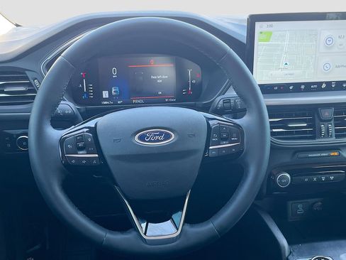 Used 2023 Ford Escape SE FWD image 11