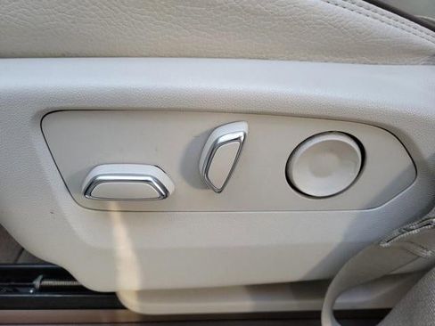 Used 2022 GMC Yukon Denali image 6