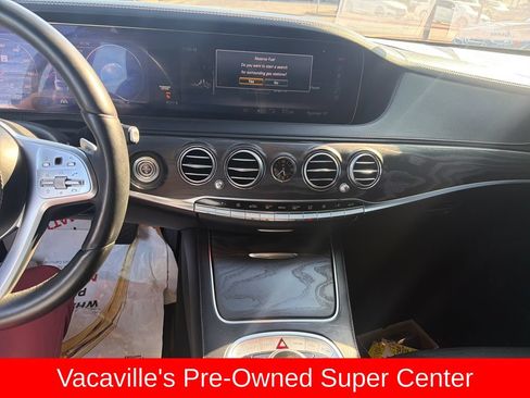 Used 2018 Mercedes-Benz S 560 Sedan image 17
