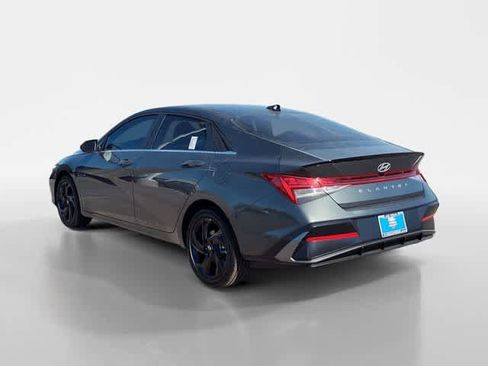 New 2026 Hyundai Elantra SEL Sport Premium image 4