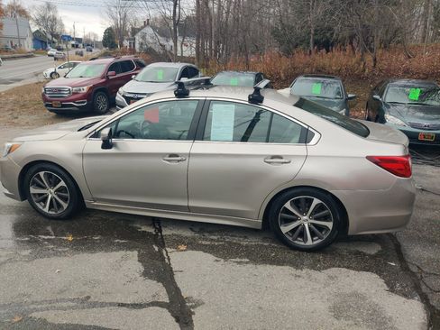 Used 2017 Subaru Legacy 2.5i Limited image 4