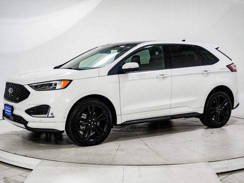 Used 2024 Ford Edge ST w/ Equipment Group 401A AWD/4WD image 3
