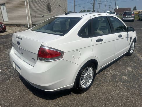 Used 2008 Ford Focus SE FWD image 6