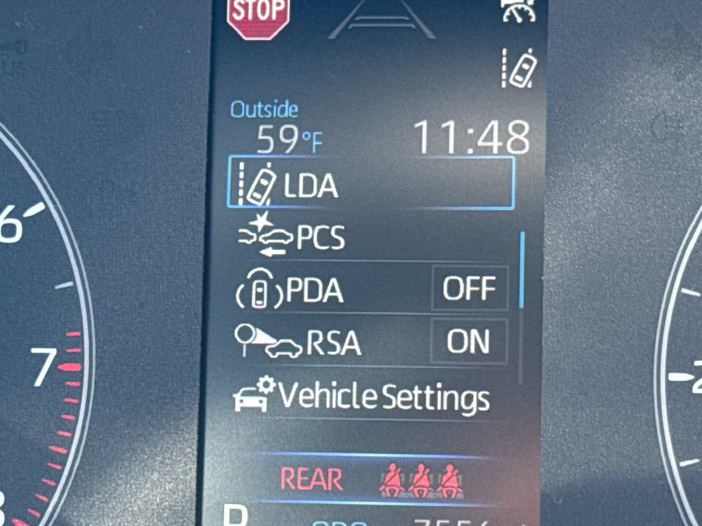 Used 2024 Toyota Corolla Cross L AWD/4WD image 19