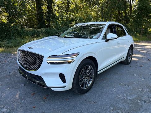 Used 2024 Genesis GV70 2.5T w/ Advanced Package AWD/4WD image 1
