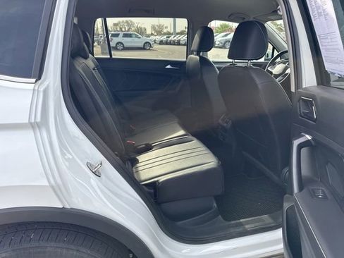 Used 2024 Volkswagen Tiguan SE AWD/4WD image 14