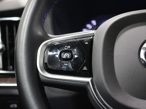 Used 2024 Volvo S60 B5 Plus FWD image 11